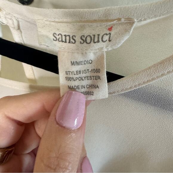 Sans Souci sheer blouse with front wrap style cut out - Picture 3 of 9